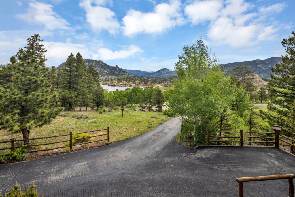 Book your Estes Park Labor Day Weekend getaway